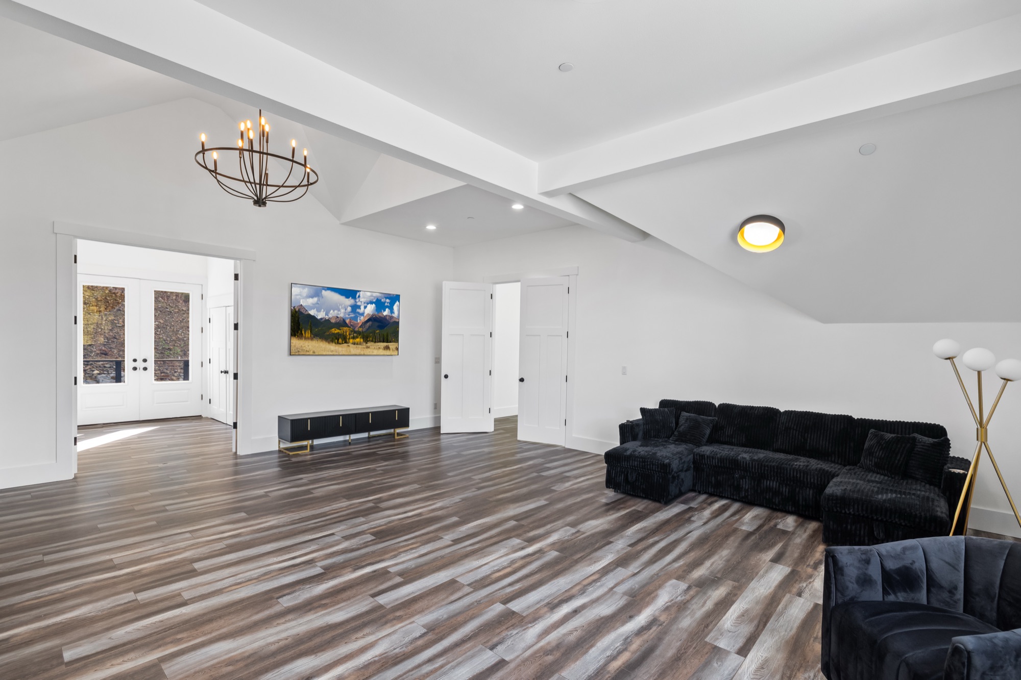 Copper Crest estate — gallery image 22