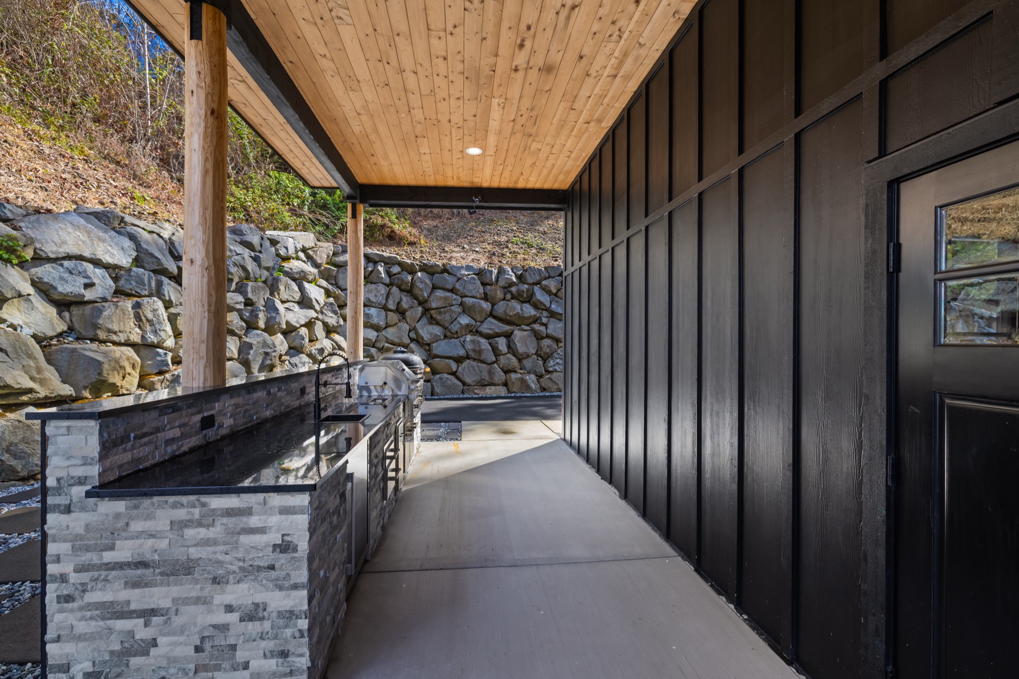 Copper Crest estate — gallery image 28